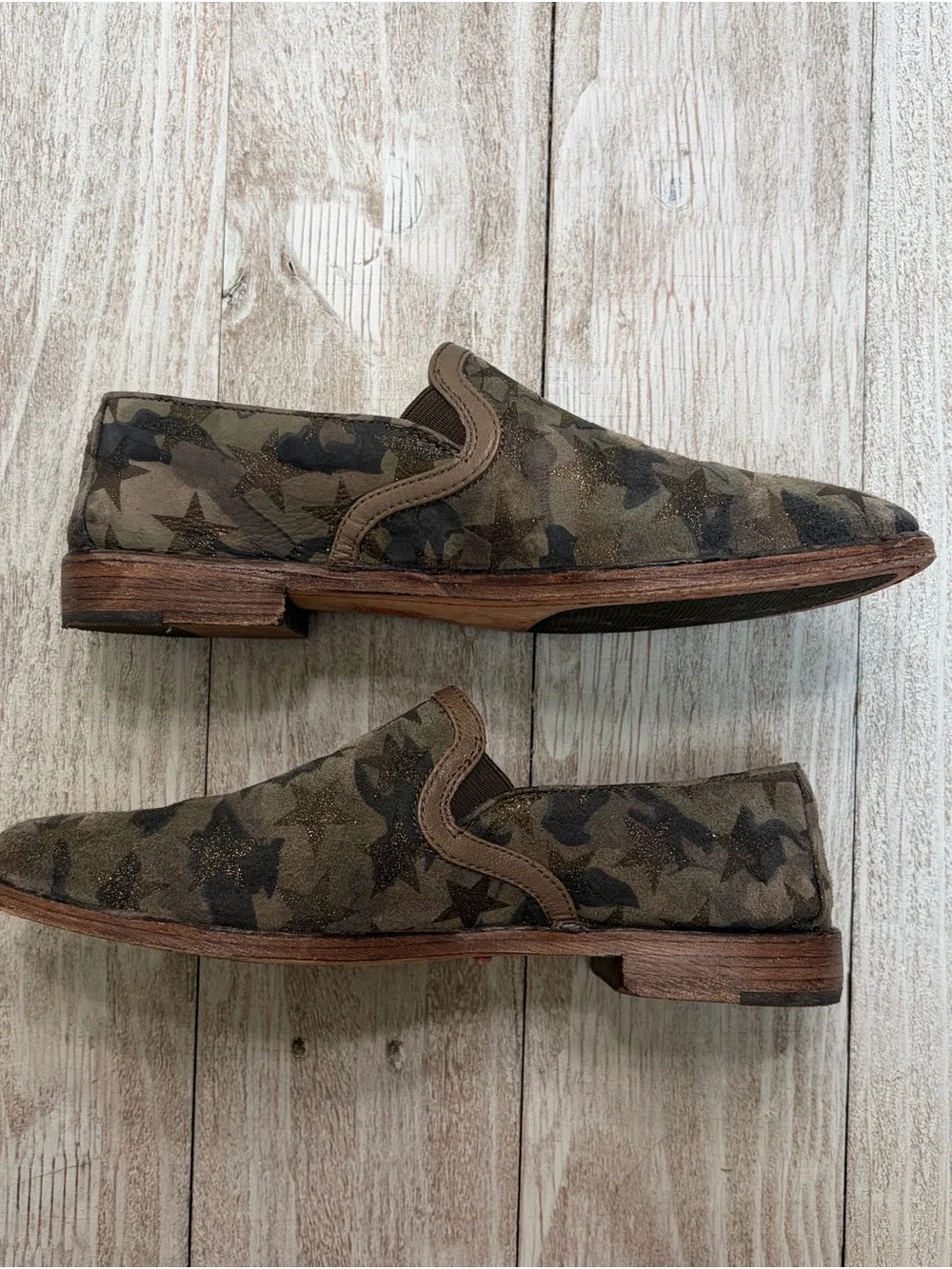 Trask Women’s Ali Slip-Ons in Camo Stars